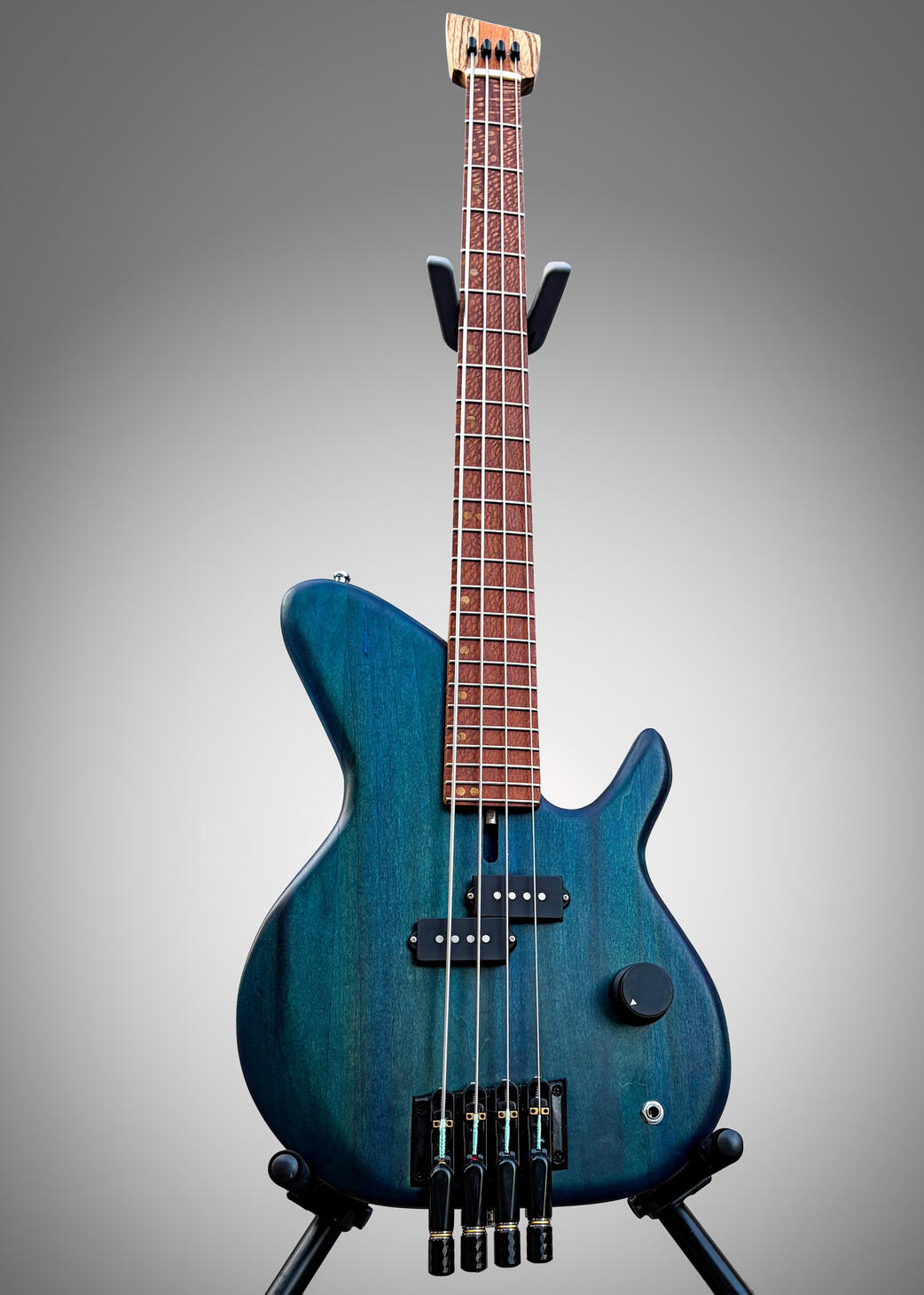 Solobass With Reverse P Pickup
